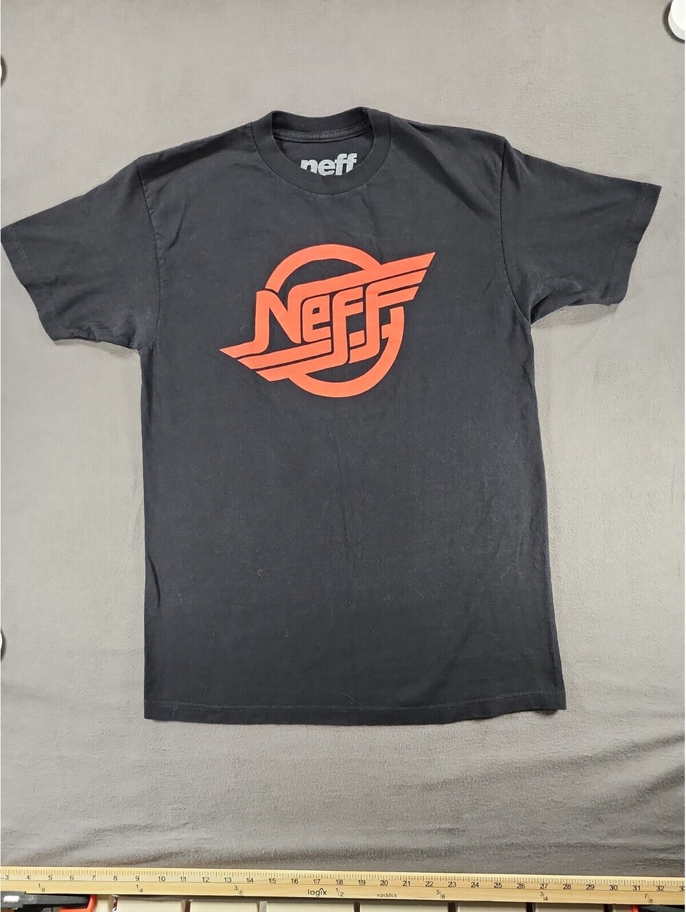 Neff Mens M Black T-Shirt Red Logo Streetwear Skate Only Worn Once Cotton 0240